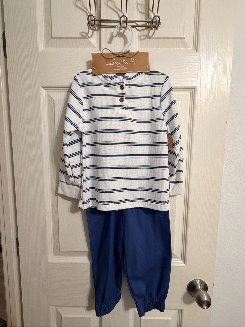 Lila & Jack Striped Long-Sleeve Hooded Tee in White & Navy